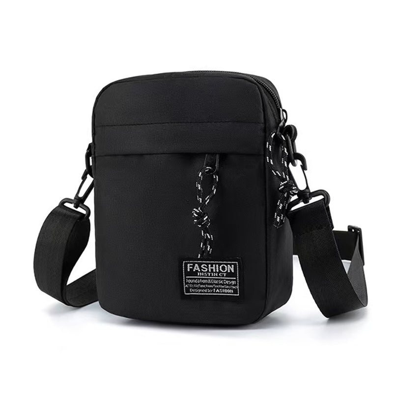 Men's bag, available in single shoulder or cross-body design, suitable for daily use during school. Made of nylon material.Men's bag, available in single shoulder or cross-body design, suitable for daily use during school. Made of nylon material.